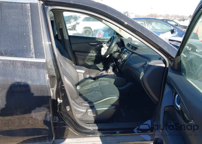 5N1AT2MVXHC865626: 41425317