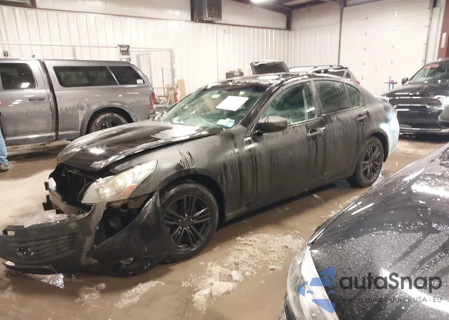 JN1CV6ARXFM521066: 41426357