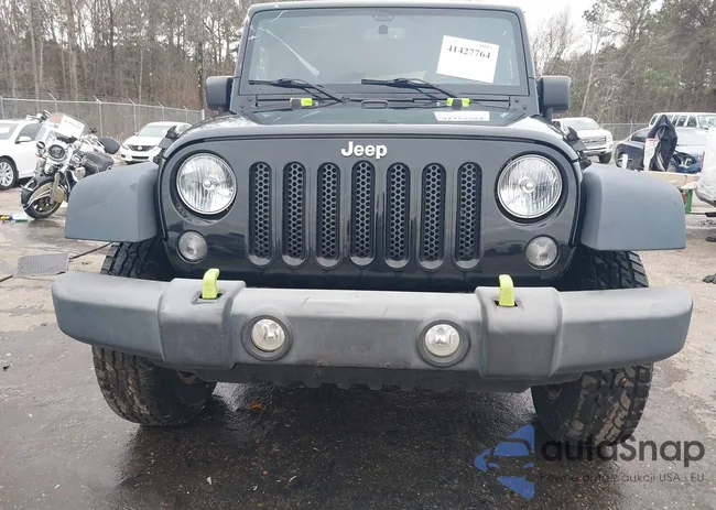 1C4HJWDG9GL109057: 41427764