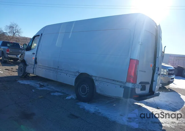 W1W40CHY4MT056402: 41429605