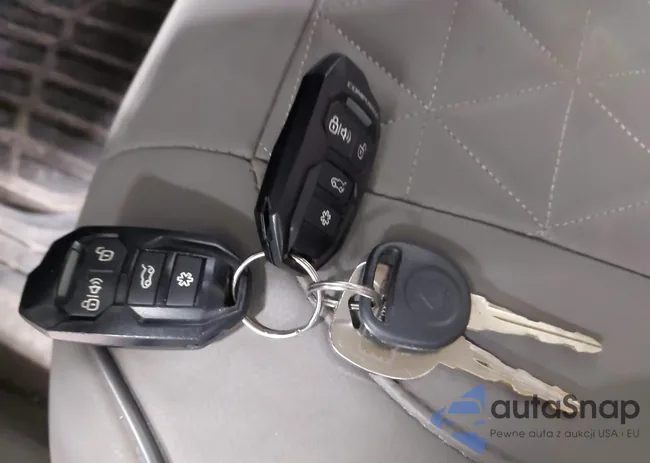 1G8ZK5273YZ233882: 41430853