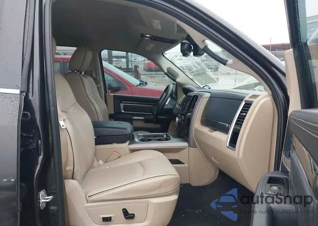 1C6RR7PT4JS181512: 41430554