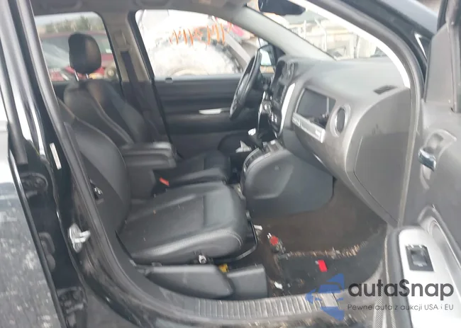 1C4NJDEB8FD151898: 41434145