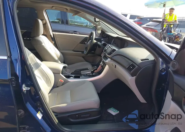 1HGCR3F86FA029489: 41434267