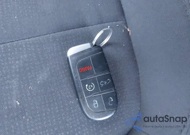 1C3CCCAB8GN125657: 41437217