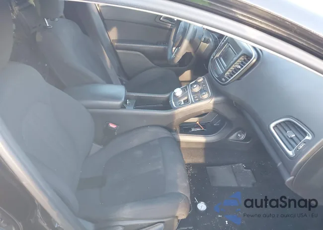 1C3CCCAB8GN125657: 41437217