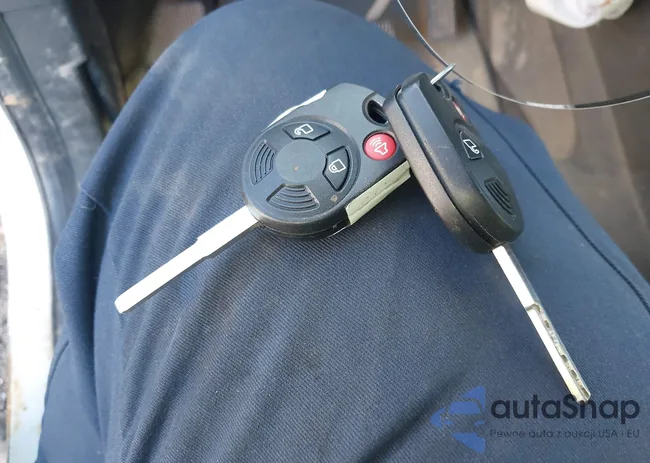 1FMCU0F76KUB11066: 41445477