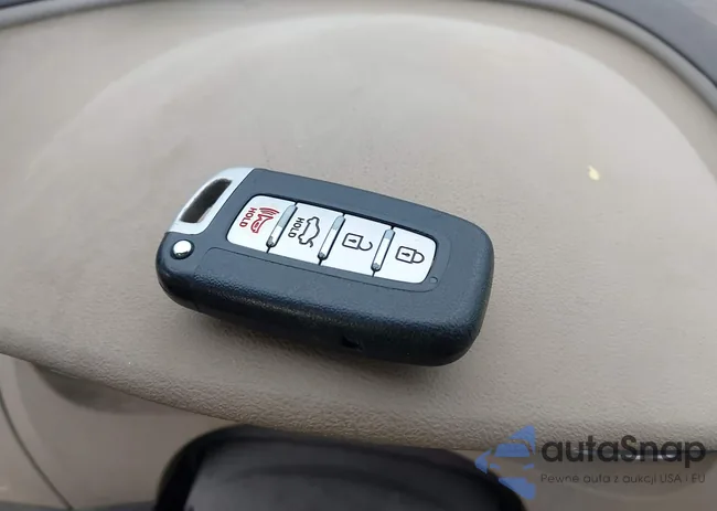 KMHGC4DD2CU183114: 41445562