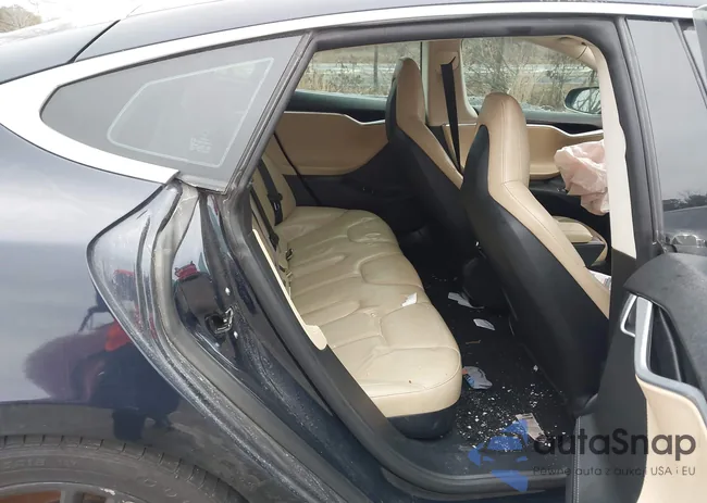 5YJSA1H15EFP43884: 41448221