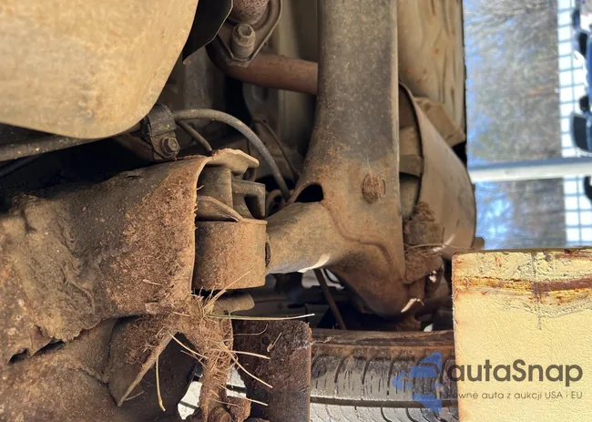 2T1BU4EE5AC351261: 41447730