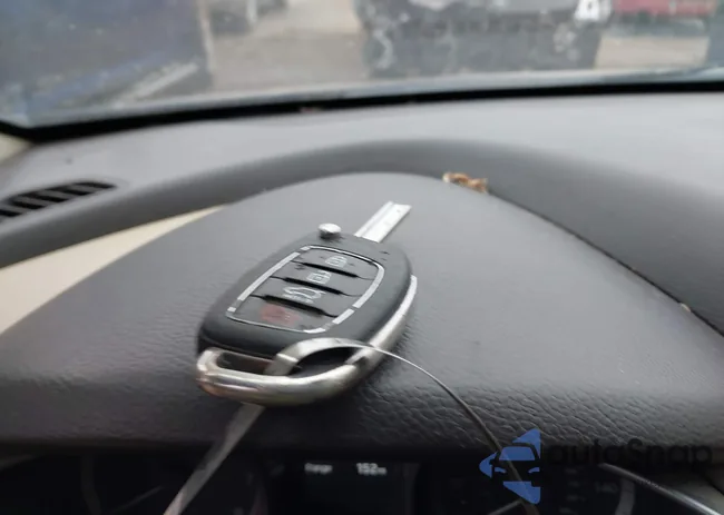 5XYZT3LB8JG557635: 41449256