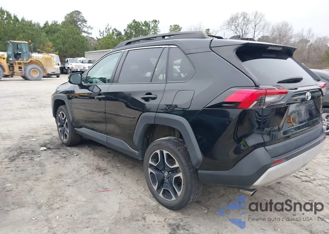 2T3J1RFV0KW027576: 41451829