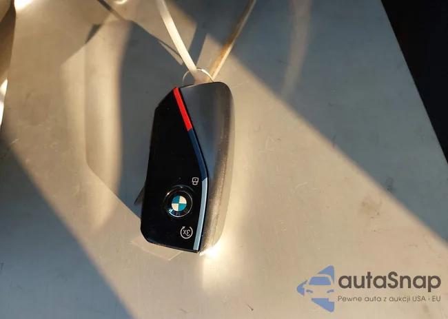 WBY33FK05RCP53702: 41454943