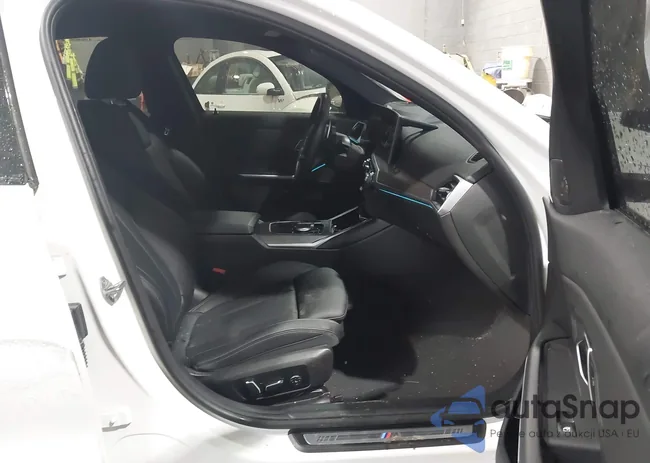 3MW49FF00R8D92124: 41454727