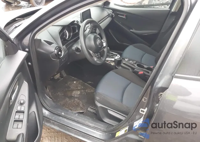 3MYDLBYV1HY187028: 41466165