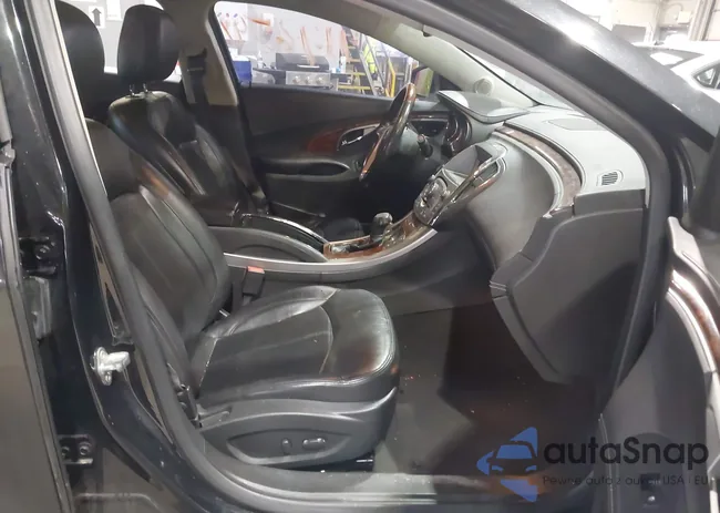 1G4GF5E38CF221436: 41465443