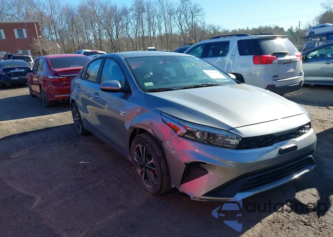 3KPF24AD5NE501154: 41467665