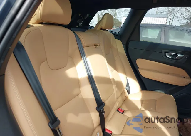 YV4062RX4P1341137: 41472015