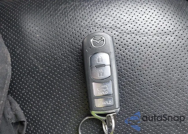 JM3TCBCY9J0204886: 41472570