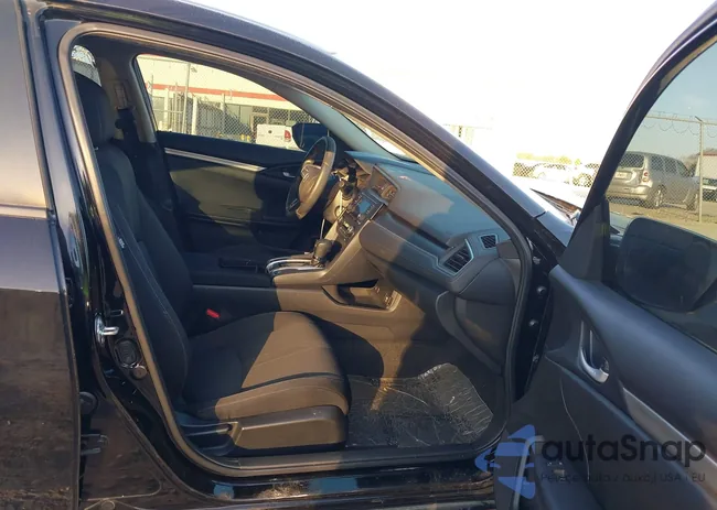 2HGFC2F57JH575520: 41474552