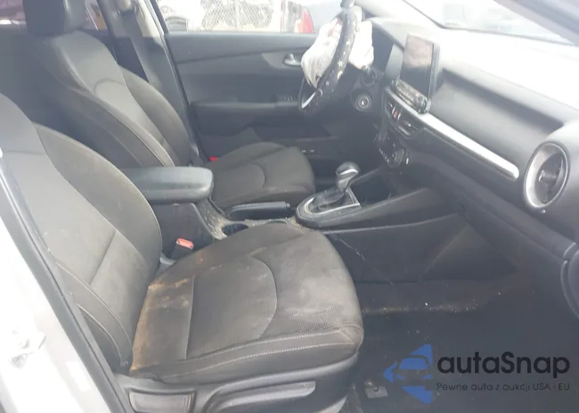 3KPF24AD6KE065829: 41479158