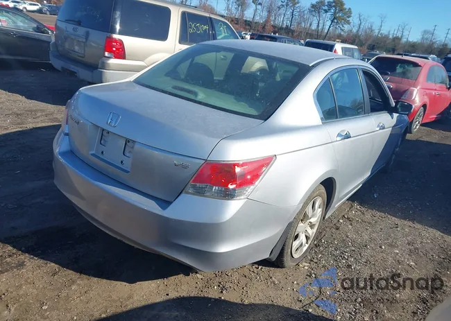 1HGCP3F71AA012380: 41480353