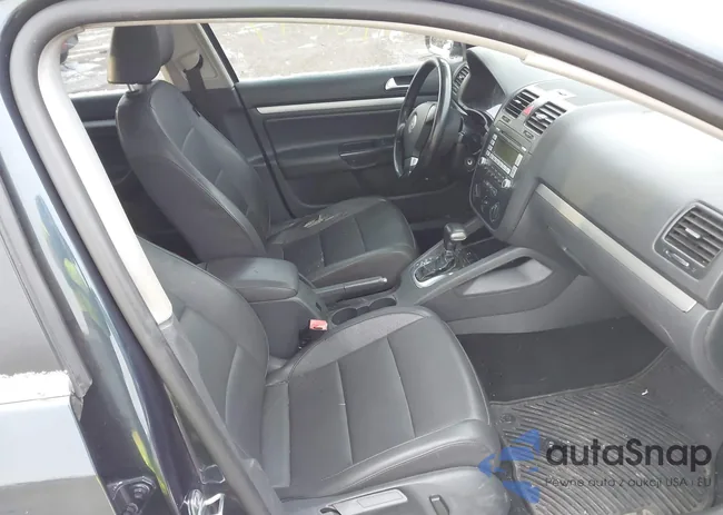 3VWRZ71K69M056151: 41481347