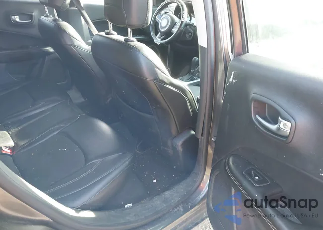 3C4NJDBB0JT316396: 41482668