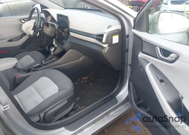 KMHC75LC3LU243063: 41485384