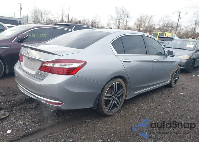 1HGCR3F9XHA029331: 41486871