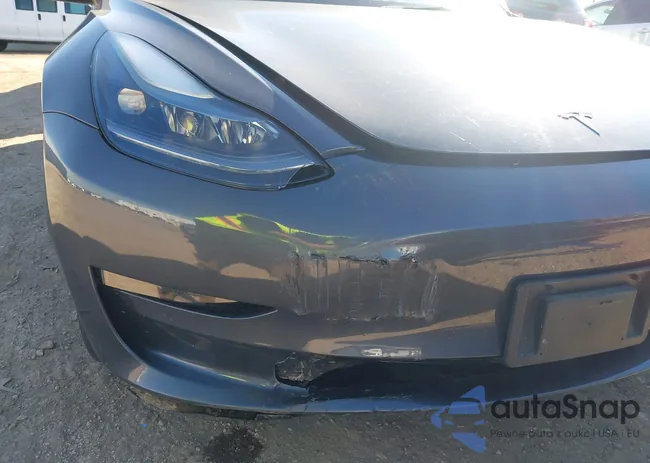 5YJ3E1EAXPF661052: 41488181