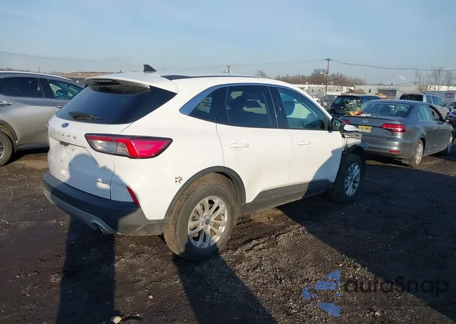 1FMCU9G68NUA44940: 41488976