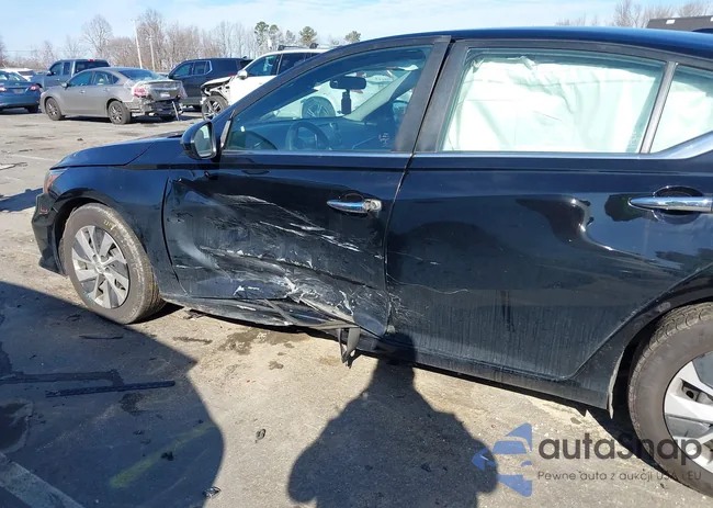 1N4BL4BV8LC186119: 41490292