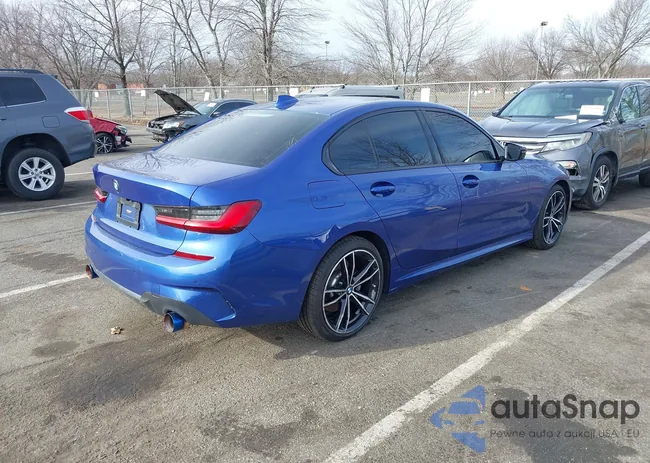 3MW5R7J02M8C00695: 41490971