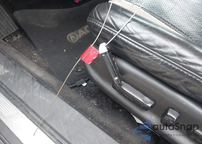 19UUA8F58AA015780: 41491237