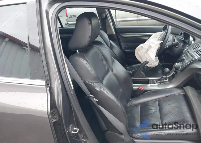 19UUA8F58AA015780: 41491237