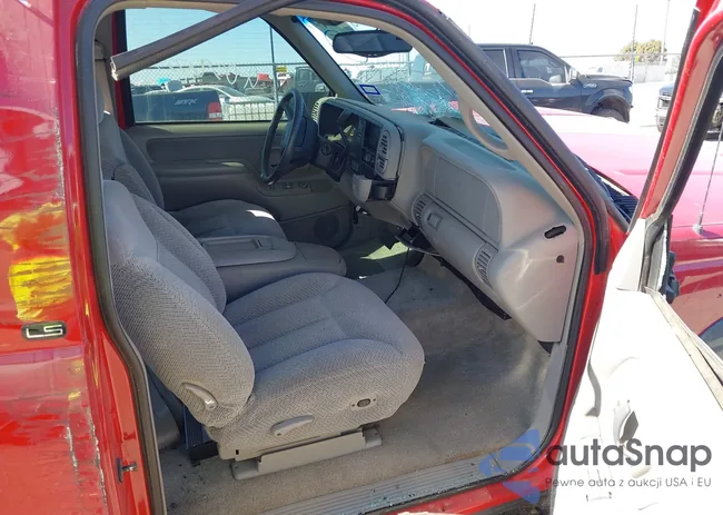 3GNEK18R8XG162710: 41491847