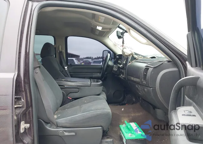 1GCHK23K88F189124: 41493854