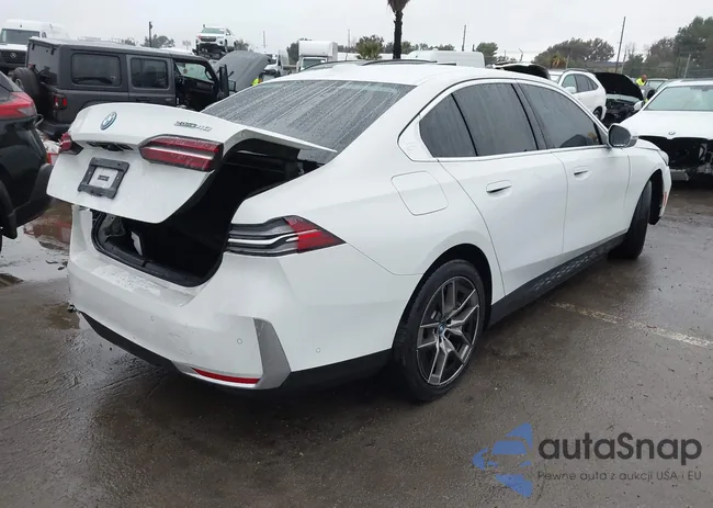 WBY33FK07RCR95794: 41494047