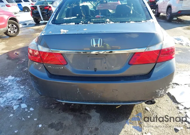 1HGCR2F86DA095676: 41493581