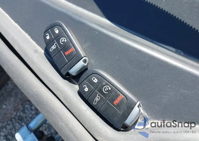 1C4RDJDGXMC697058: 41495605