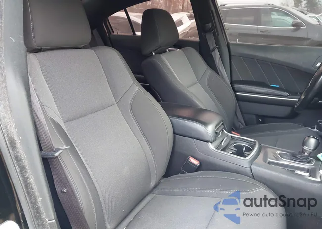 2C3CDXBGXKH699452: 41497102