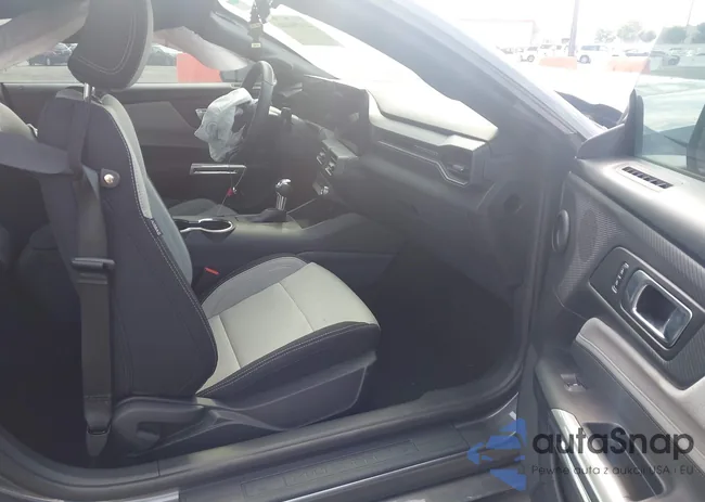 1FA6P8TH2R5147092: 41496446