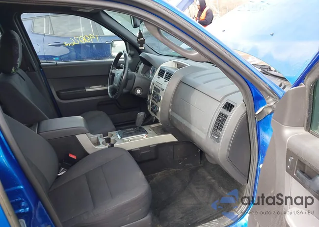 1FMCU9D76CKA04300: 41499739