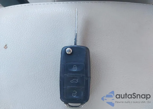 3VWRZ7AJ4AM026674: 41503985