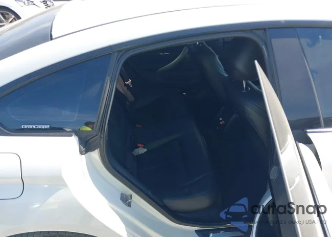 WBA4B3C58GG528016: 41506077