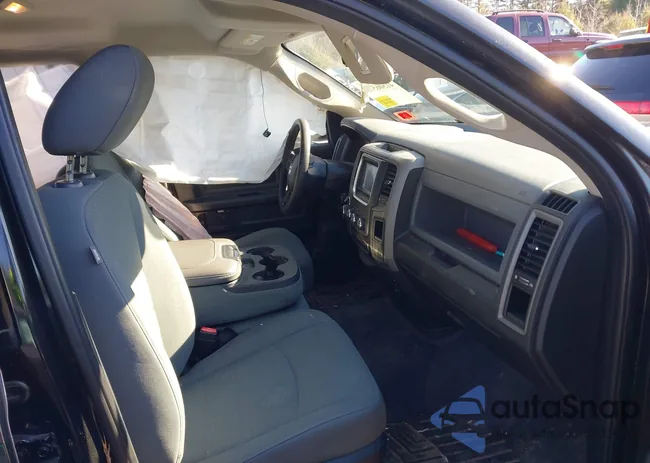 1C6RR7FG3JS222877: 41506573