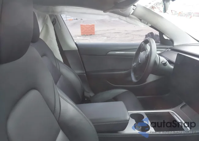 5YJ3E1EC4MF097329: 40513880