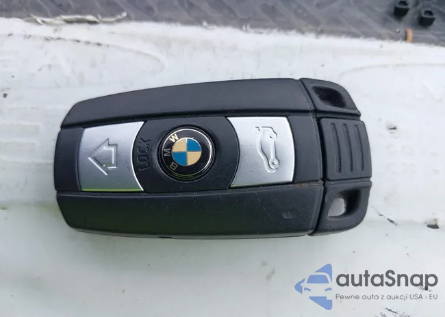 WBAKG7C56CE802853: 40518261