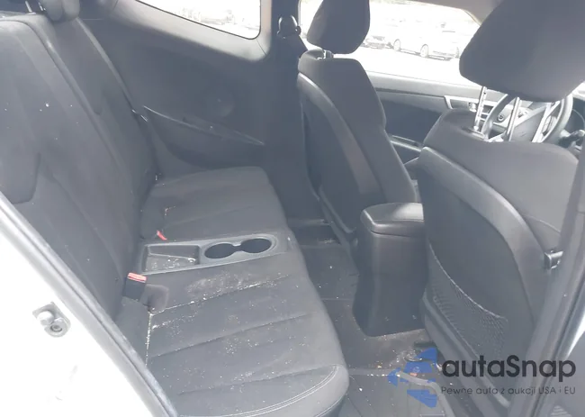 KMHTC6AD9GU260002: 40521137